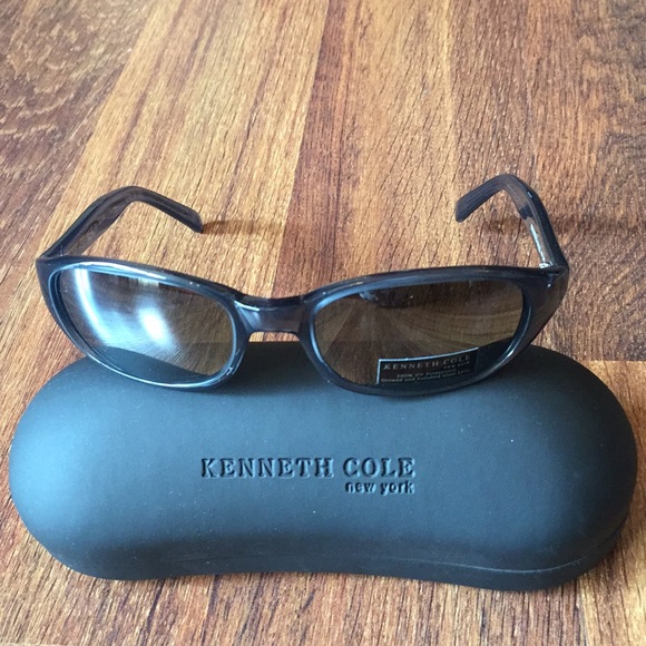 Kenneth Cole Sunglasses Case Outlet, 59 